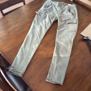 Rag & Bone cargo jeans size 28 green (missing 1 button) shoes sold separately